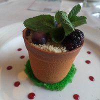 De postre una original maceta enteramente comestible.