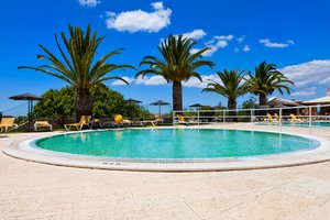 Piscina e praia