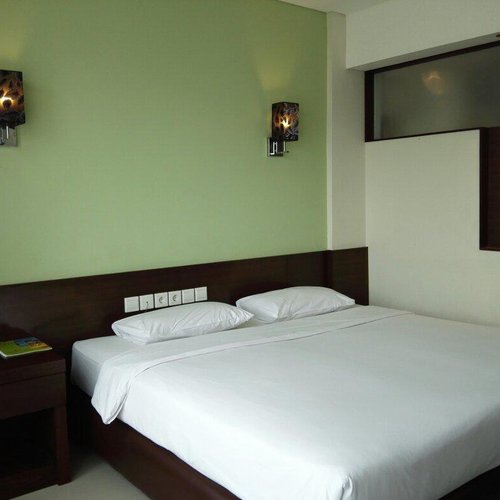 BAMBOO INN HOTEL & CAFE - Prices & Reviews (Jakarta, Indonesia)