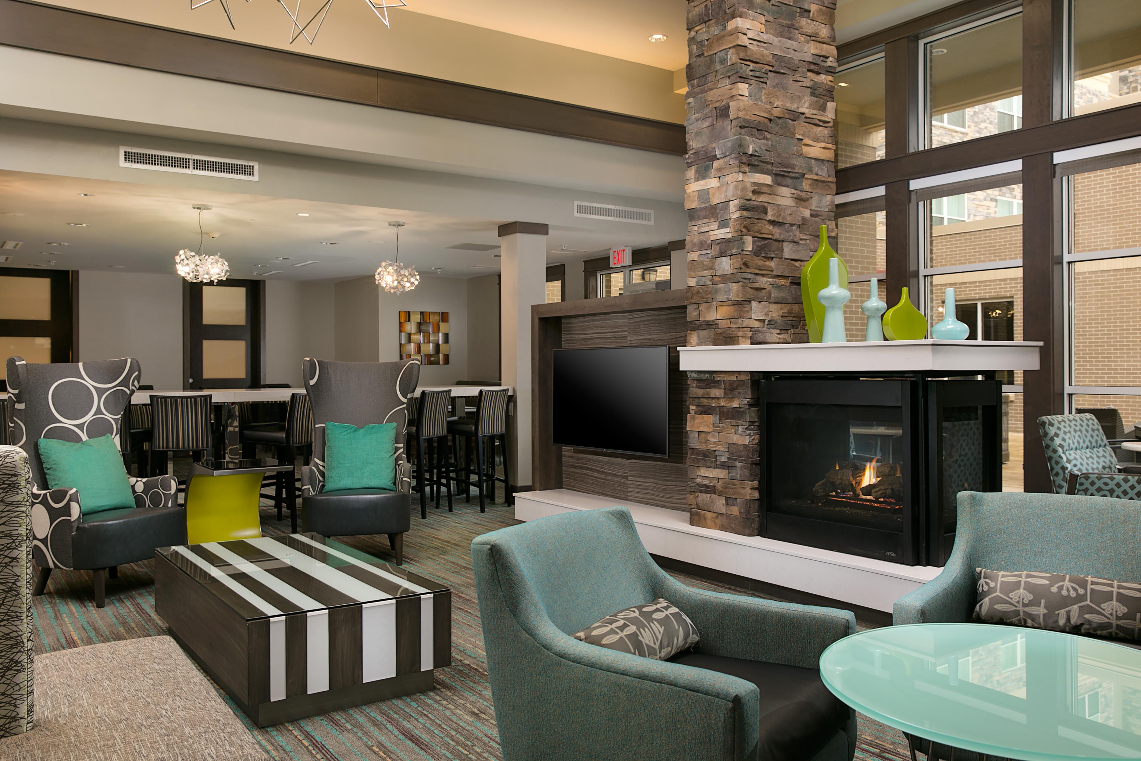 Hotel photo 18 of Residence Inn by Marriott Kansas City at The Legends.