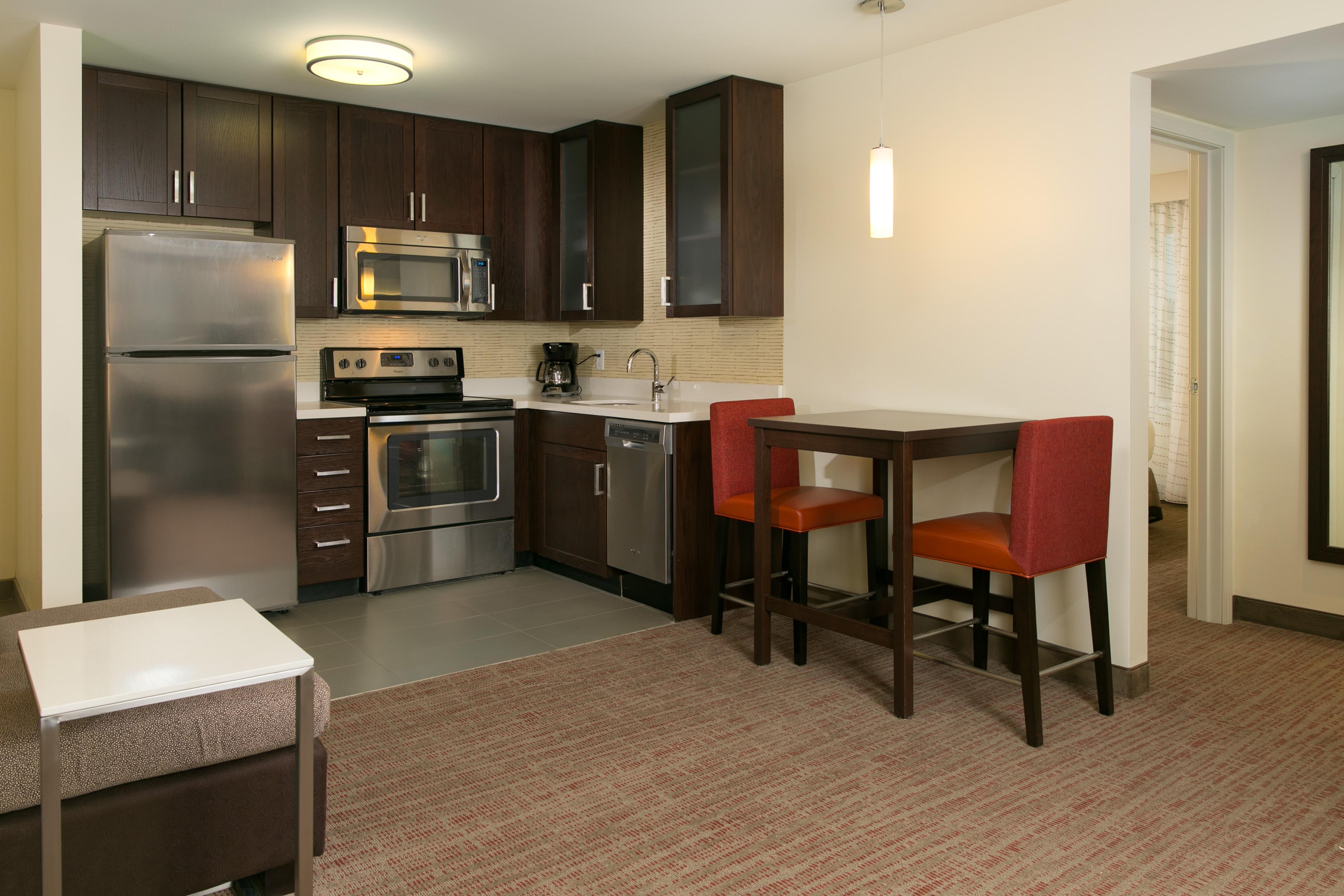 Hotel photo 21 of Residence Inn by Marriott Kansas City at The Legends.