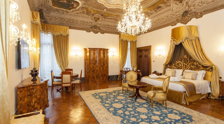 The Royal Suite at the Hotel Ai Cavalieri di Venezia