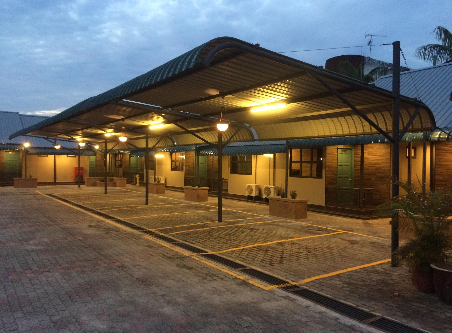 Talents Motor Park Hotel - Pelabuhan Klang by null
