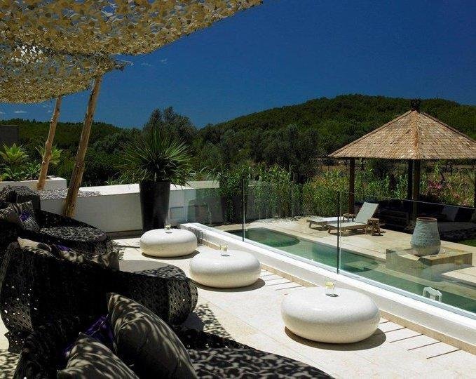 THE GIRI RESIDENCE - Prices & Hotel Reviews (Sant Joan de Labritja, Spain)