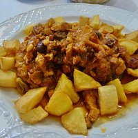 Schweinelende mit Kohl und Weintrauben