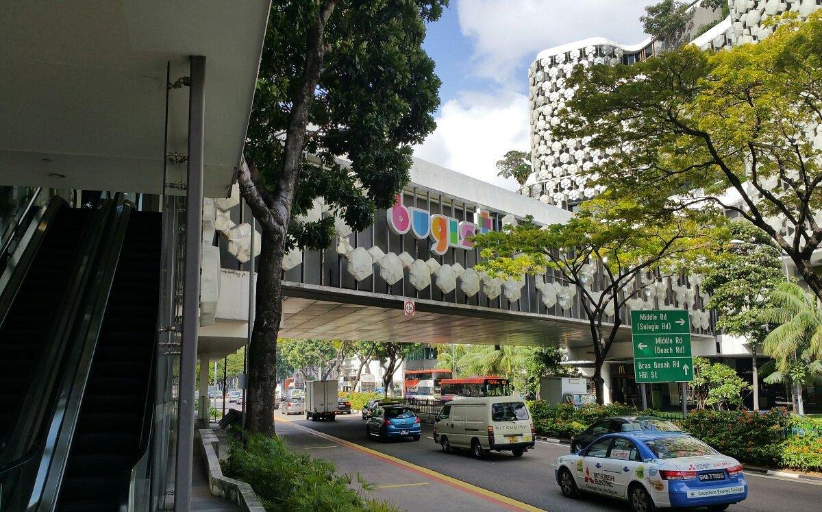 Магазины в сингапуре. Станция Бугис в Сингапуре. Bugis Singapore.