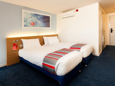 Hotel photo 2 of Travelodge Maidstone Central.