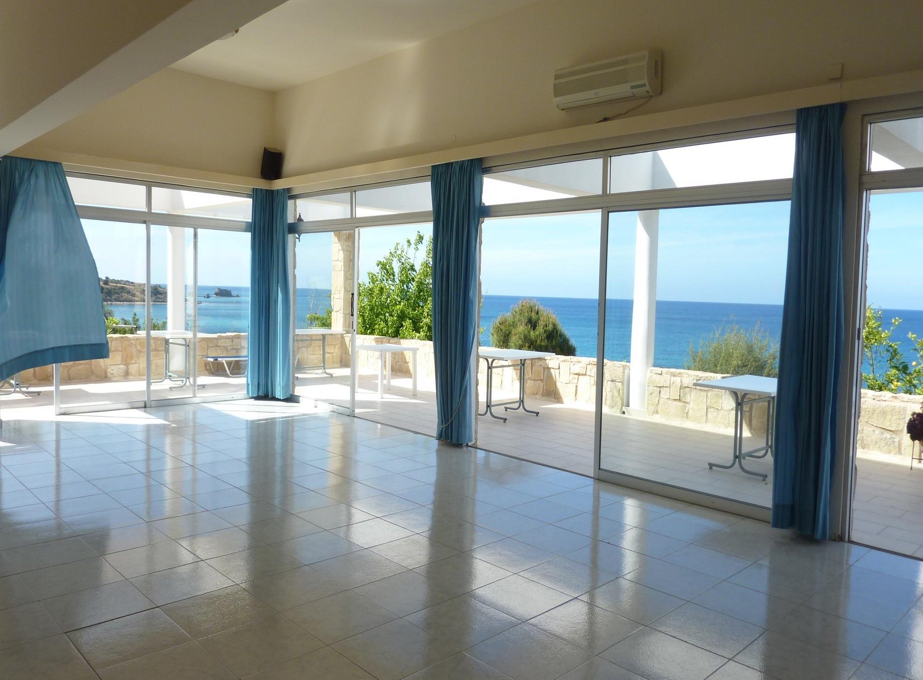 Aphrodite Beach Hotel by null