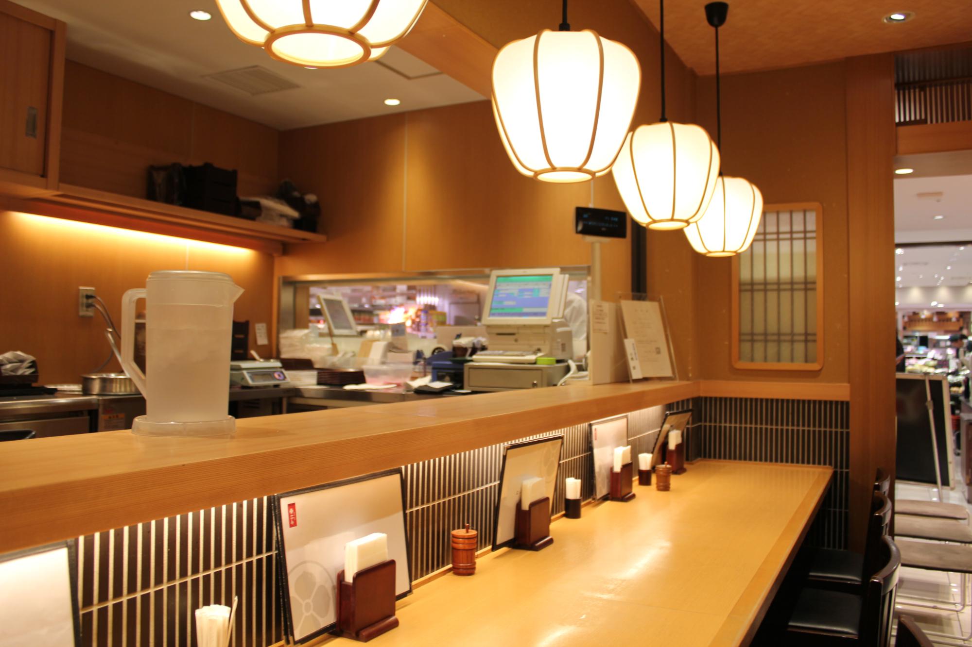 KAKIYASU DINING, DAIMARU UMEDA, Osaka - Restaurant Reviews