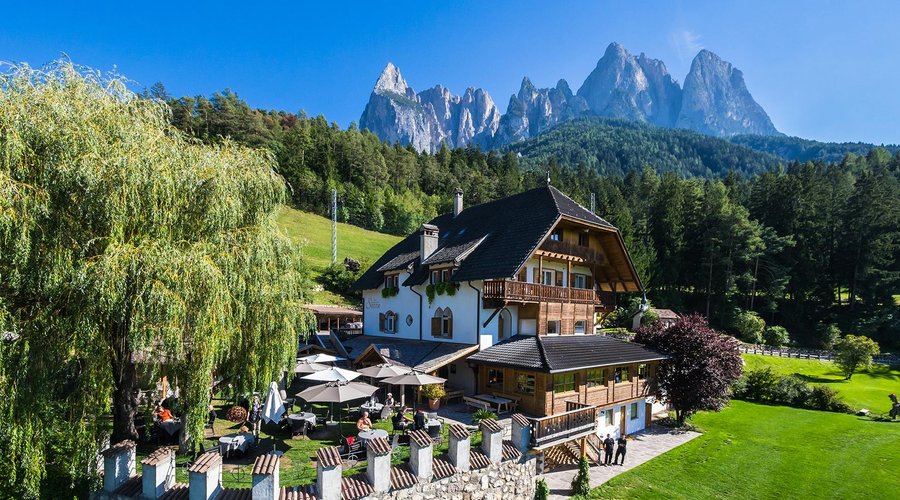 Ausenansicht Golfhotel Sonne
