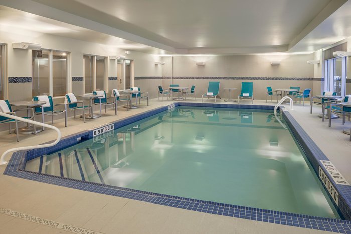 TownePlace Suites Ottawa Kanata Pool: Pictures & Reviews - Tripadvisor