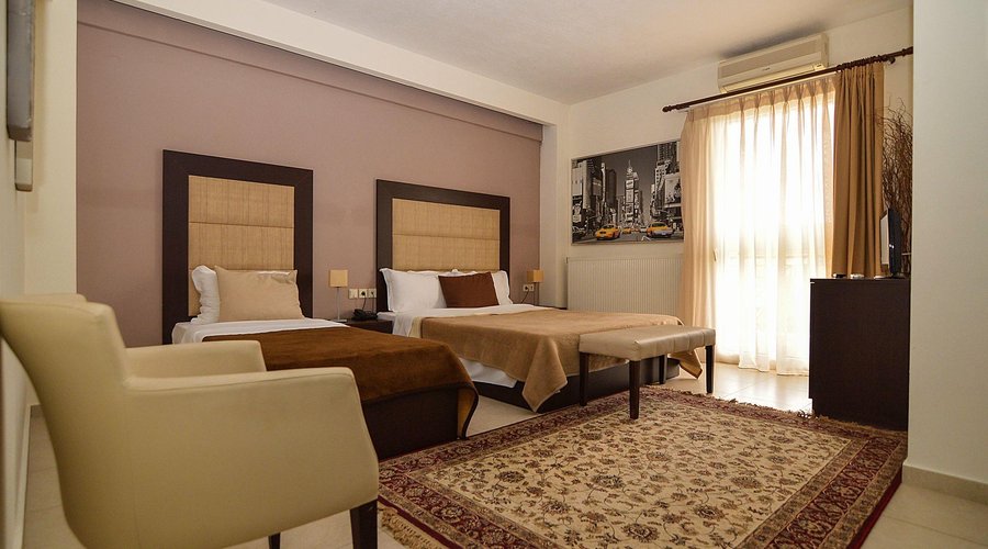 Triple room