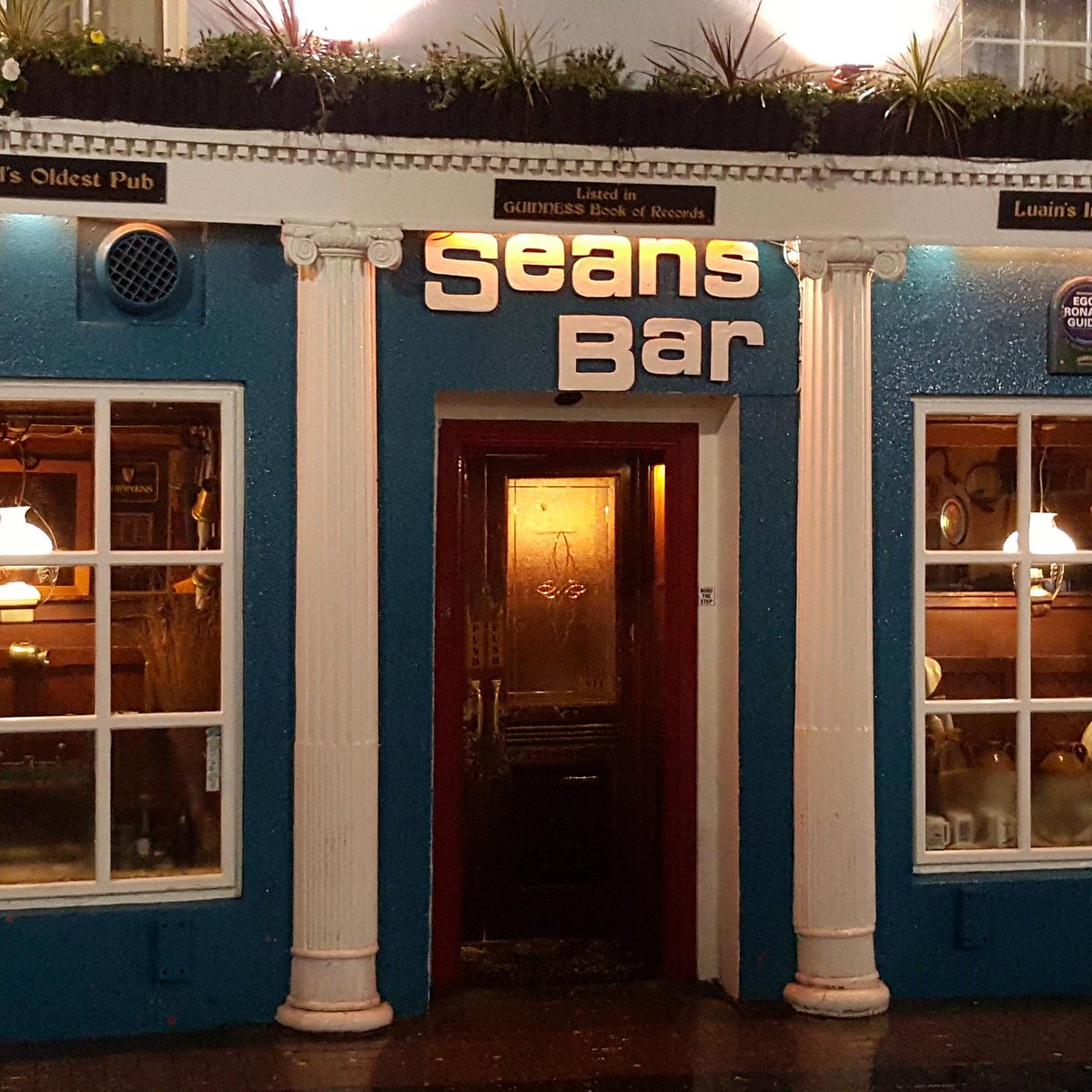 Шон о паб. Бар Шона Ирландия. Паб Sean's Bar. Бар Шона: самый старый паб Ирландии. Самый старый паб в мире.