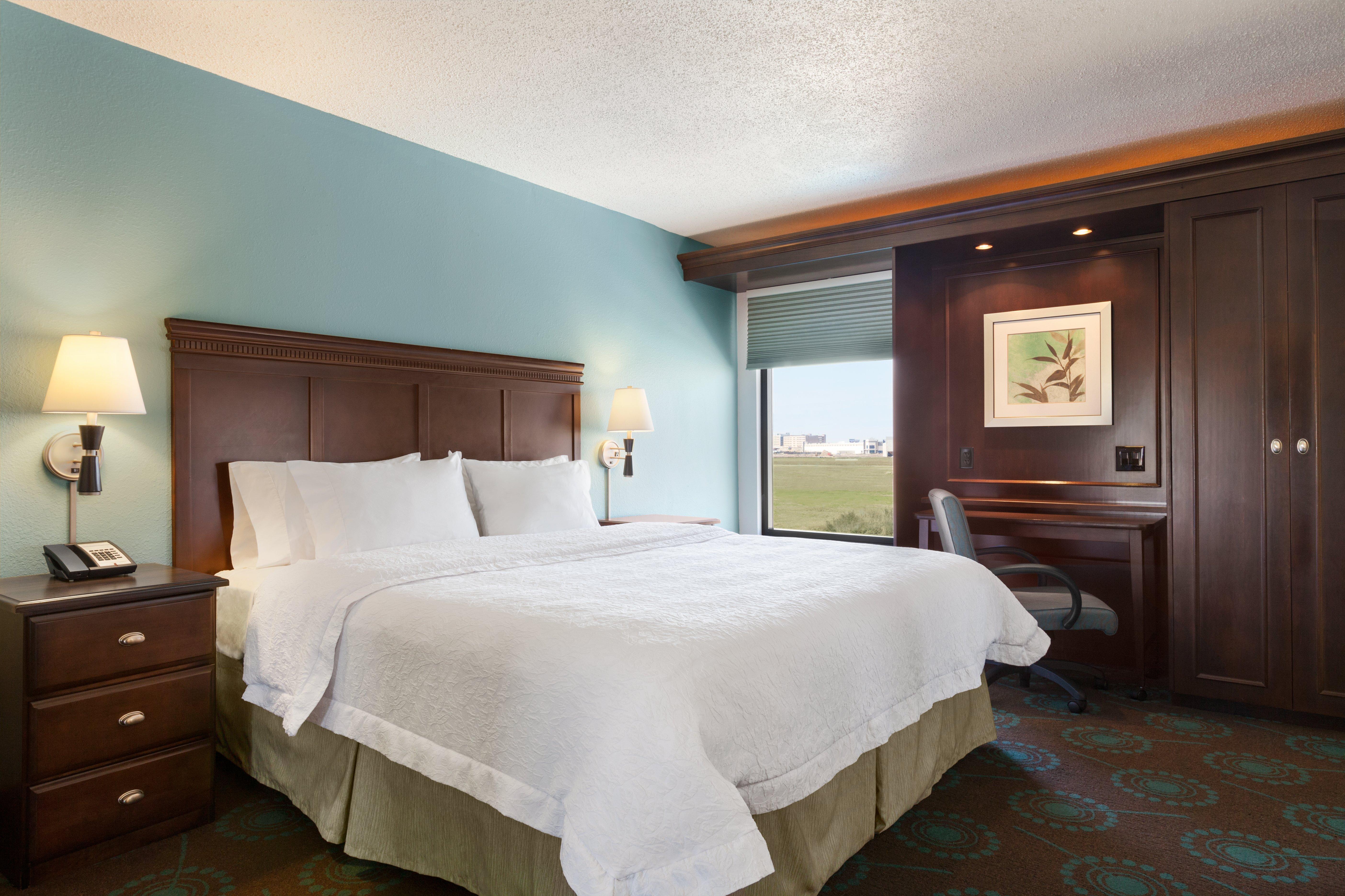 Hampton Inn Houston Northwest UPDATED 2024 Prices Reviews Photos   King Bedroom 