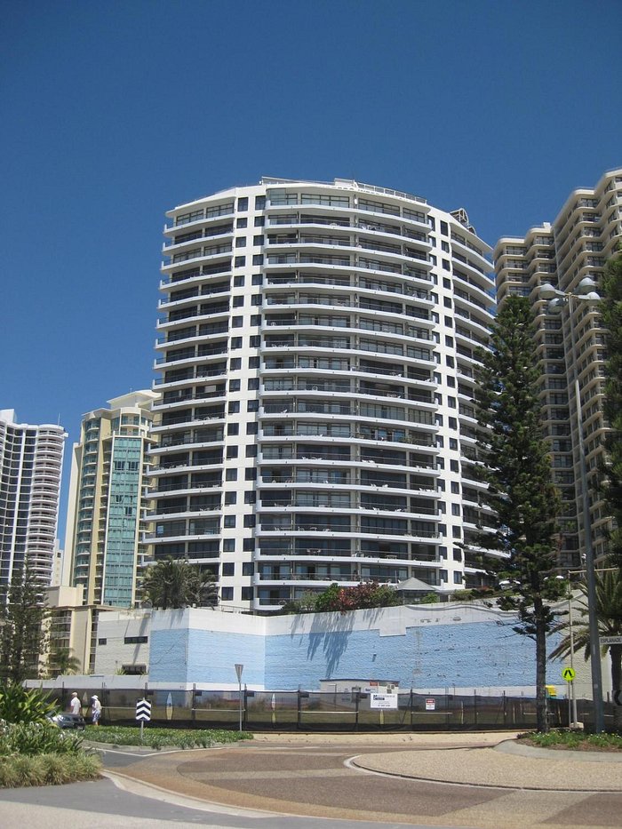 SURFERS INTERNATIONAL - Updated 2023 Prices & Condominium Reviews (Gold  Coast/Surfers Paradise)