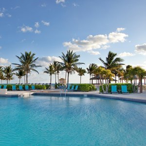 Holiday Inn Resort Grand Cayman, hotel in Grand Cayman