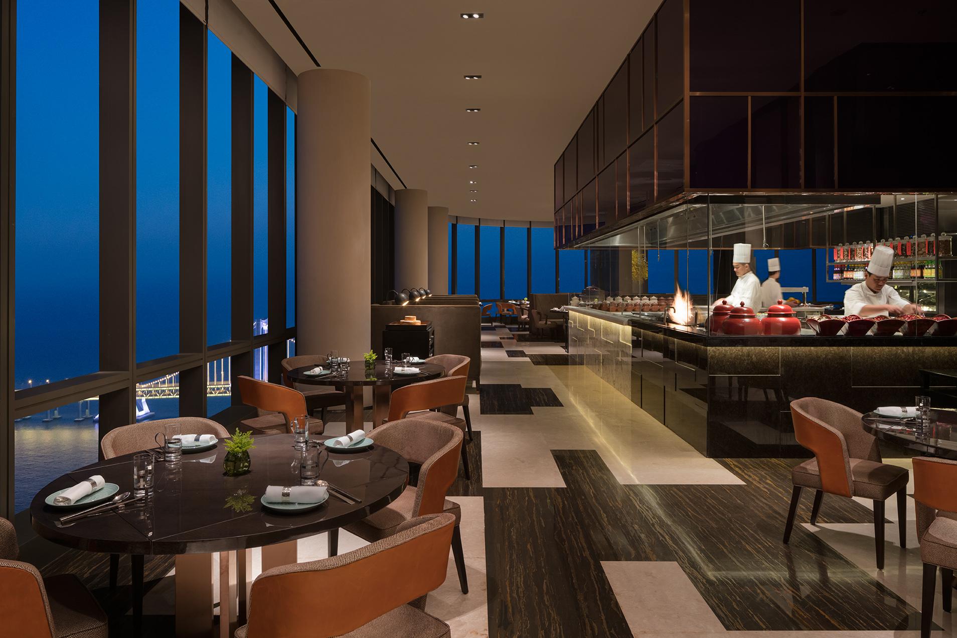 Hotel photo 1 of Grand Hyatt Dalian.