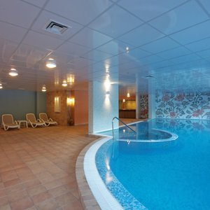 Hotel Kristal, hotel in Golden Sands