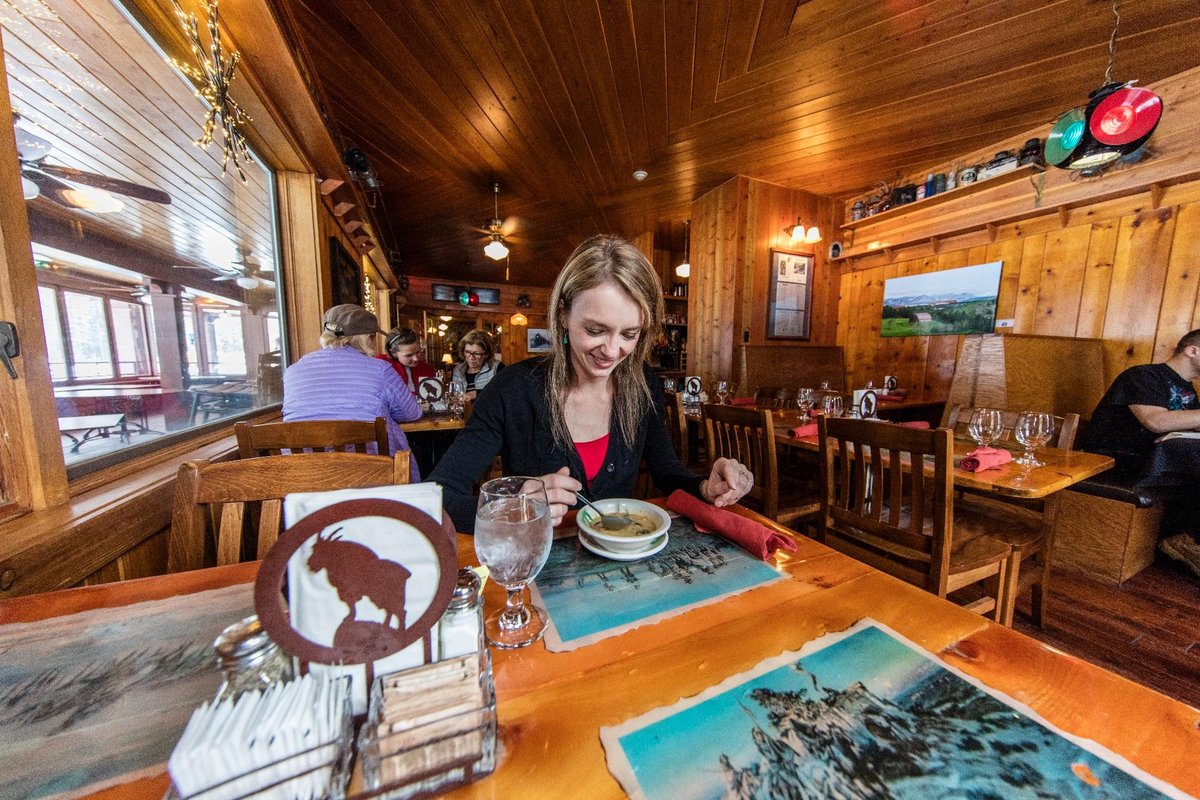 Izaak Walton Inn Skiing: Pictures & Reviews - Tripadvisor