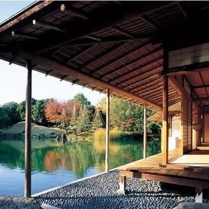 養浩館まで徒歩2分
