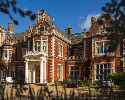 THE CLOSEST Hotels The Bramley House Hotel  Chatteris