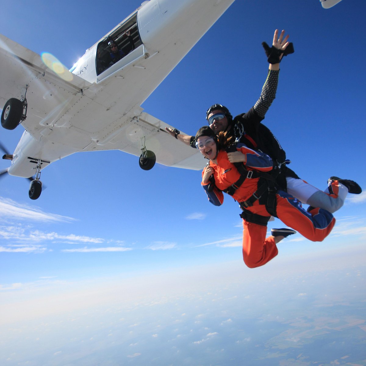 Base jumping. Go Jump.