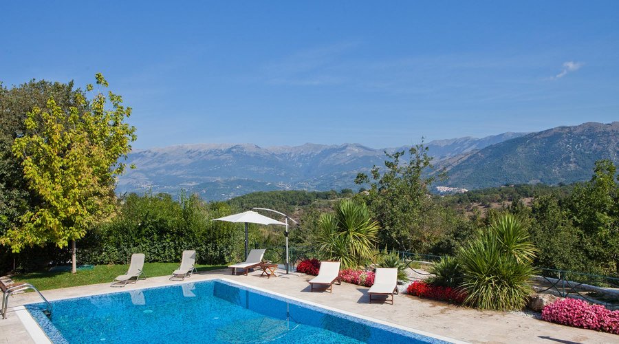 Piscina e panorama