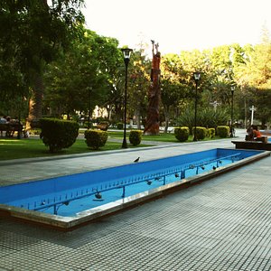 Nuestro barrio, Plaza San Martín. Antonieta Hostel.