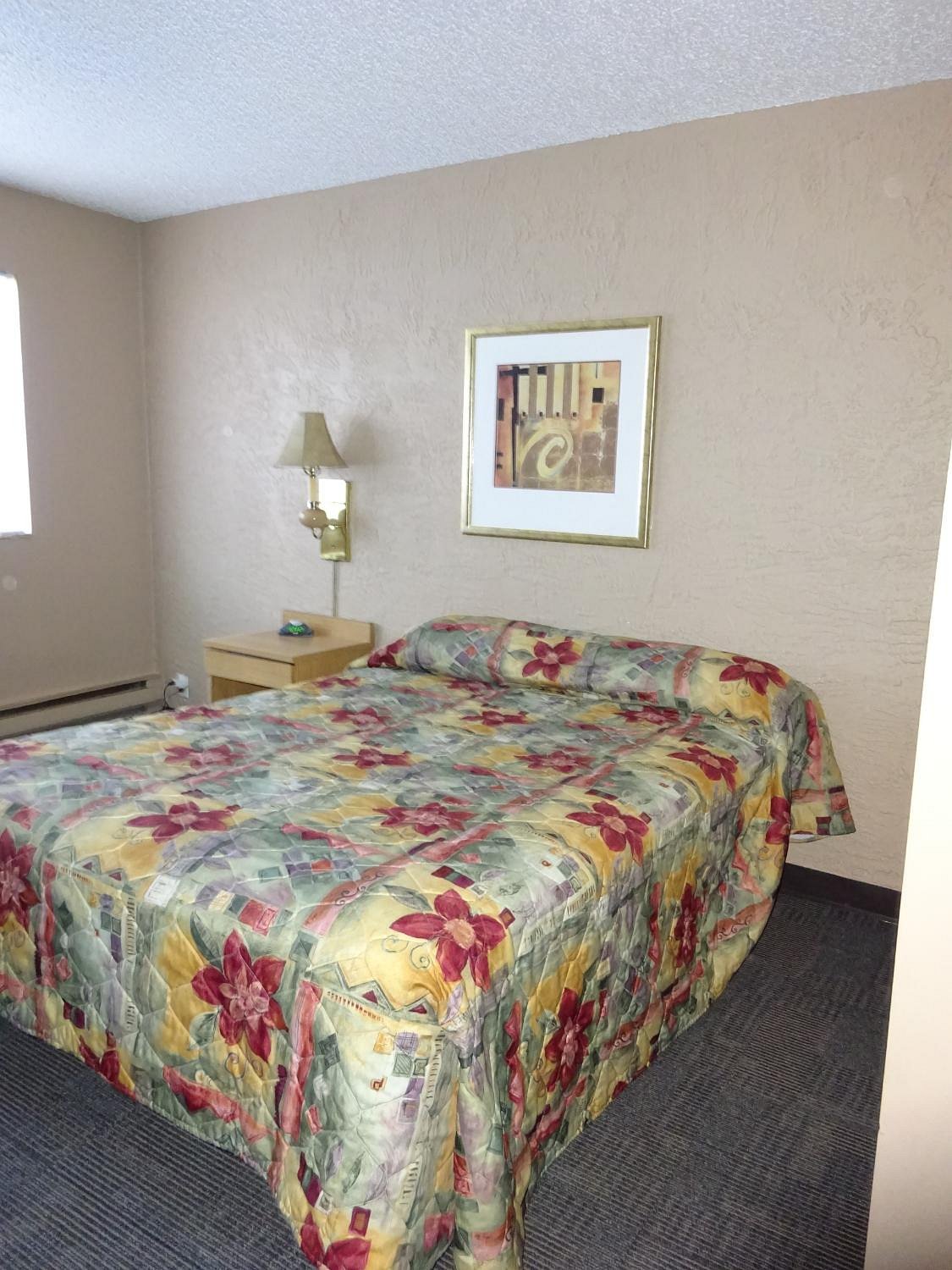 SIOUX FALLS INN - Hotel Reviews (SD)