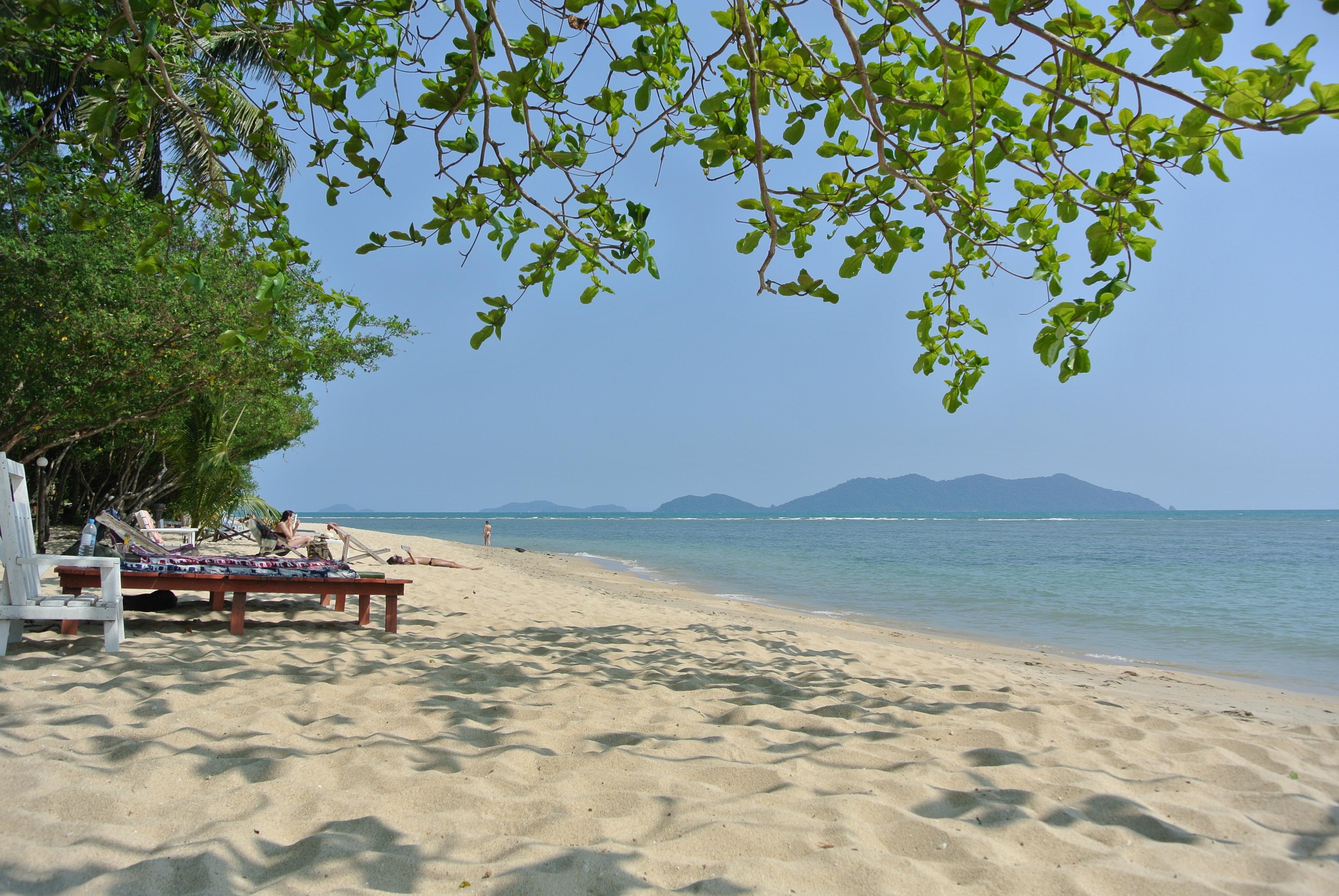 Bangbao Beach Resort Beach: Pictures & Reviews - Tripadvisor