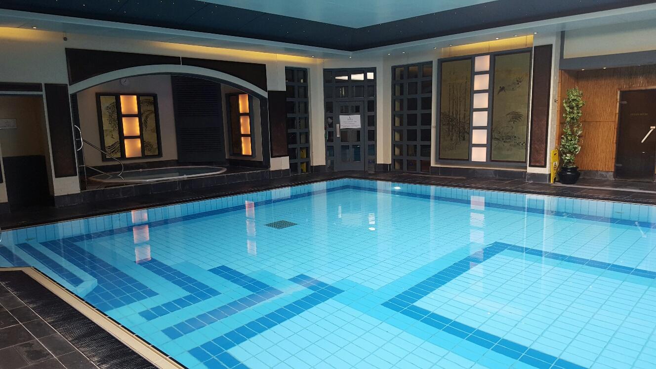 Careys Manor Hotel & SenSpa Pool: Pictures & Reviews - Tripadvisor