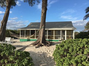 Linton's Beach Cottages in Green Turtle Cay