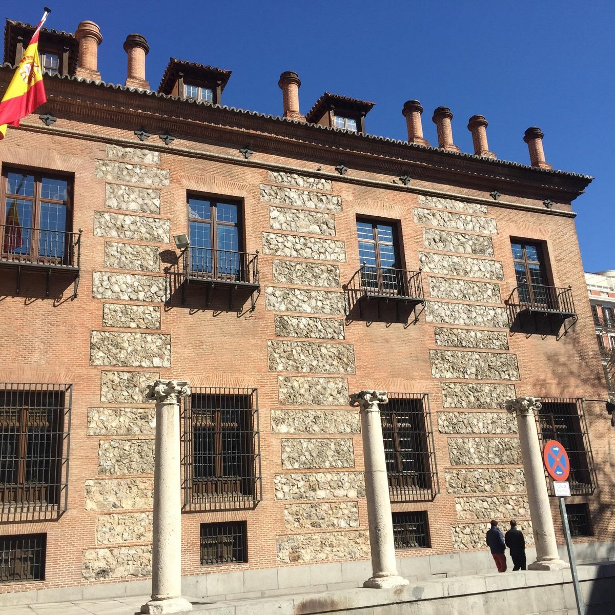 CASA DE LAS SIETE CHIMENEAS (Madrid) - Qué SABER antes de ir