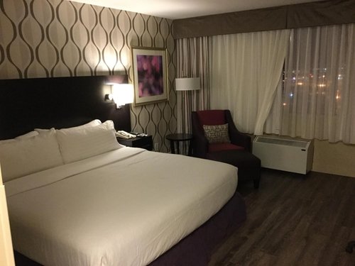 Holiday Inn Toronto International Airport, an IHG Hotel - UPDATED 2023 Prices, Reviews & Photos 