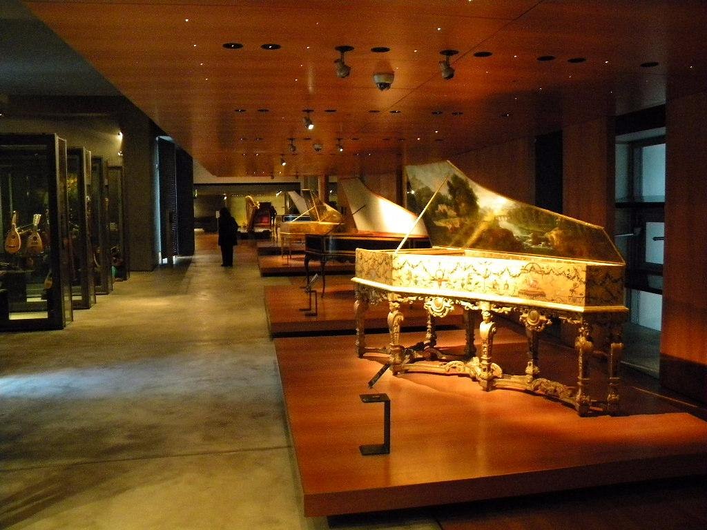 Instruments de musique - Louvre Collections