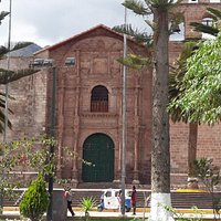 Entrada principal da Igreja de Urubamba