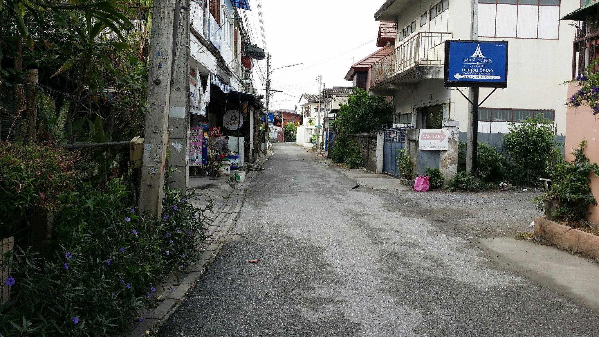 Baan Ngoen Village by null