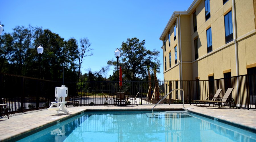 Comfort Suites Near Rainbow Springs (Dunnellon) - 호텔 리뷰 & 가격 비교