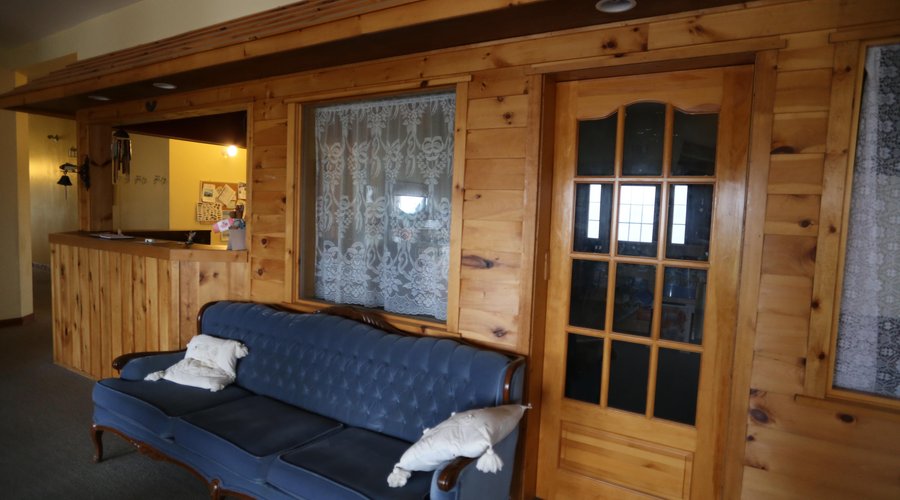 Entrance and Shop Area