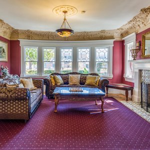 Lobby Seating Area