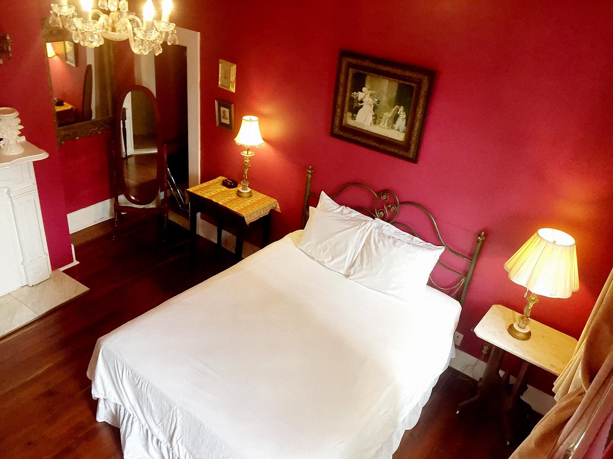 Creole Gardens Guesthouse Bed &amp; Breakfast, hotel em Nova Orleans