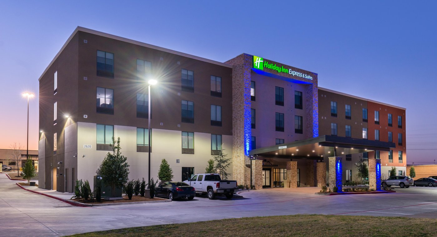 HOLIDAY INN EXPRESS & SUITES FORT WORTH WEST, AN IHG HOTEL $98 ...