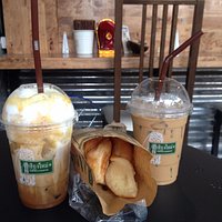 ได้กาแฟมาแล้ว ขนมปังเนยสดอร่อยมากๆ