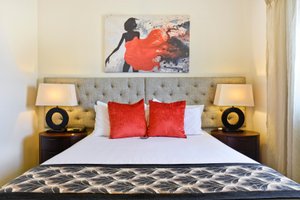 Room & Suite