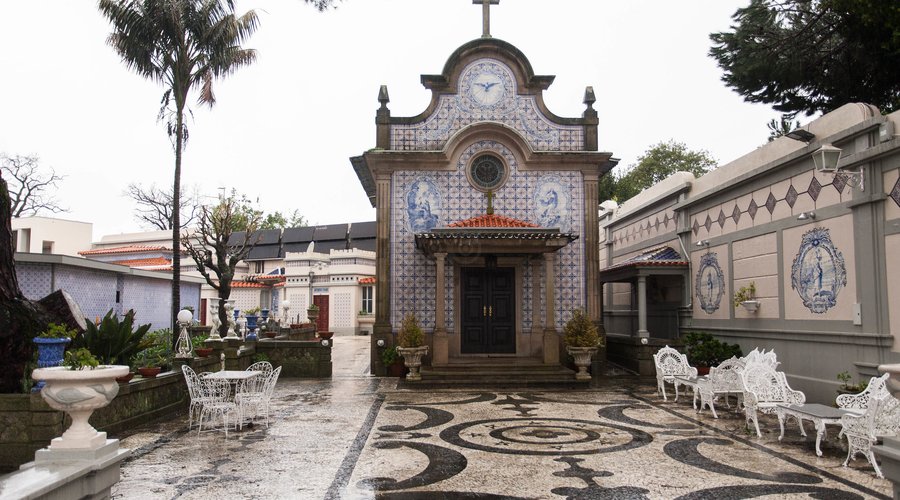 Garden at the Castelo de Santa Catarina