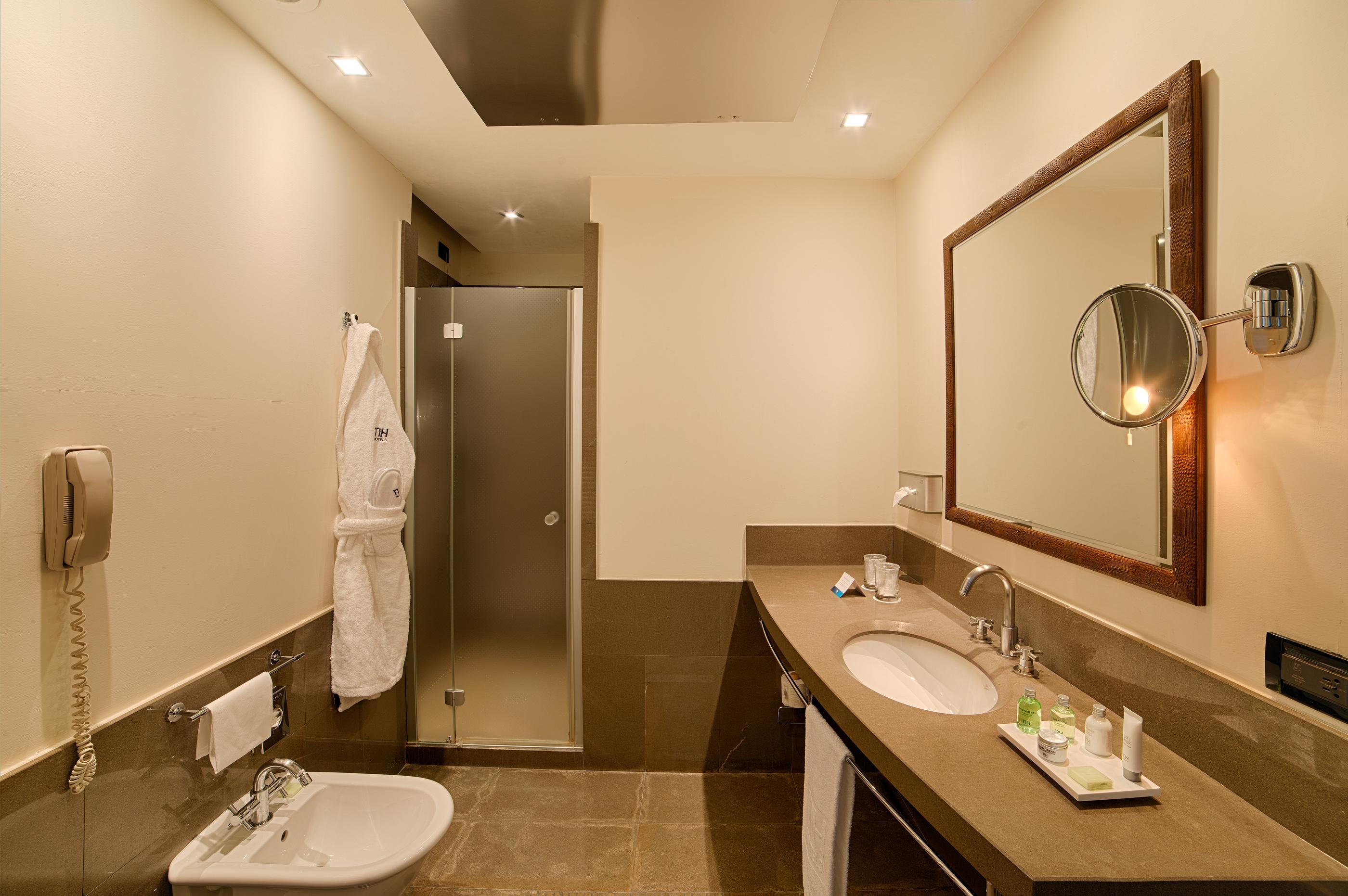 Hotel photo 13 of NH Bergamo.