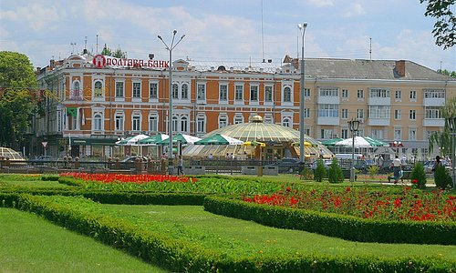 Poltava Central Square facing Oktiabrskaya str.