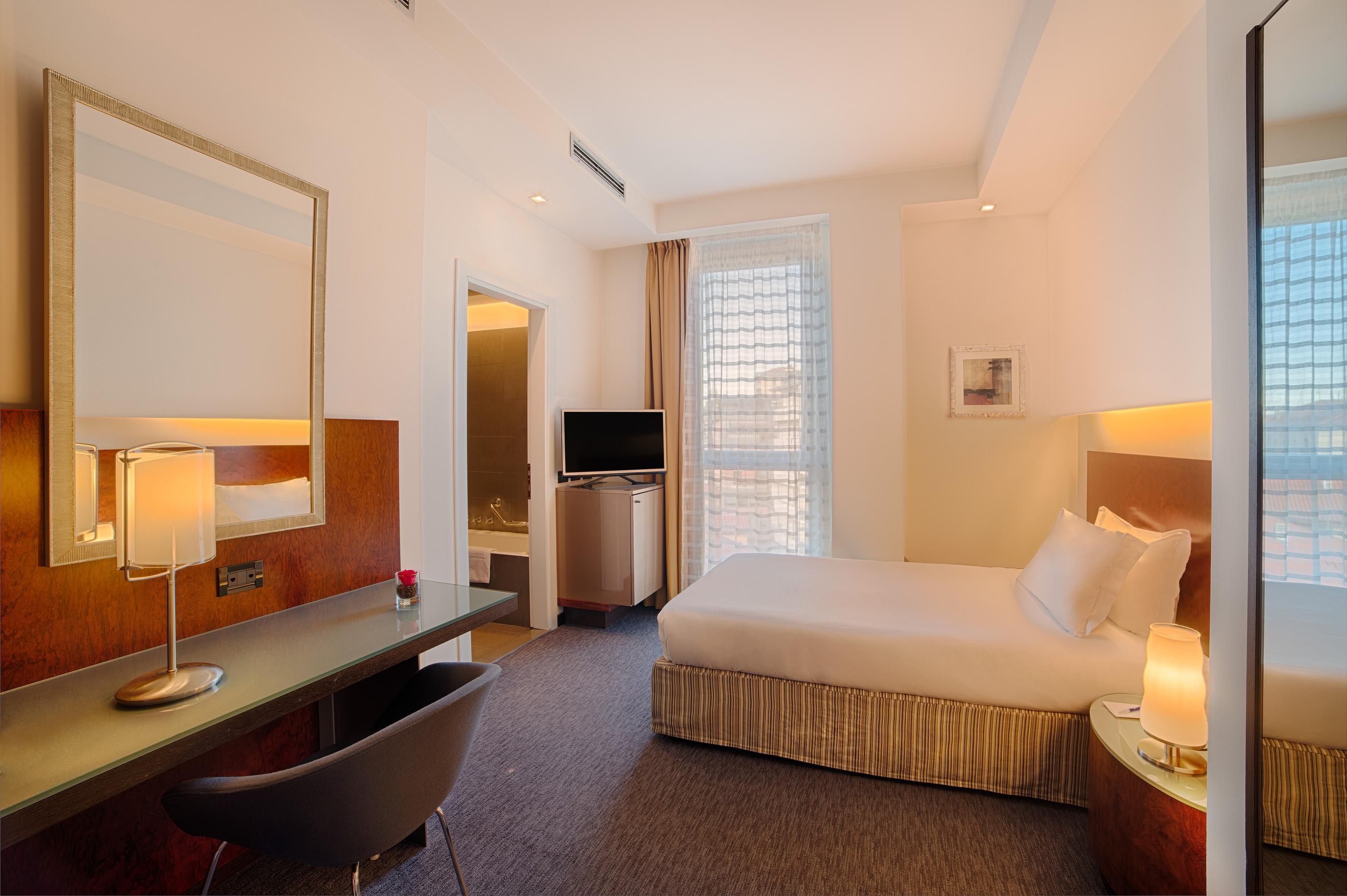 Hotel photo 14 of NH Bergamo.
