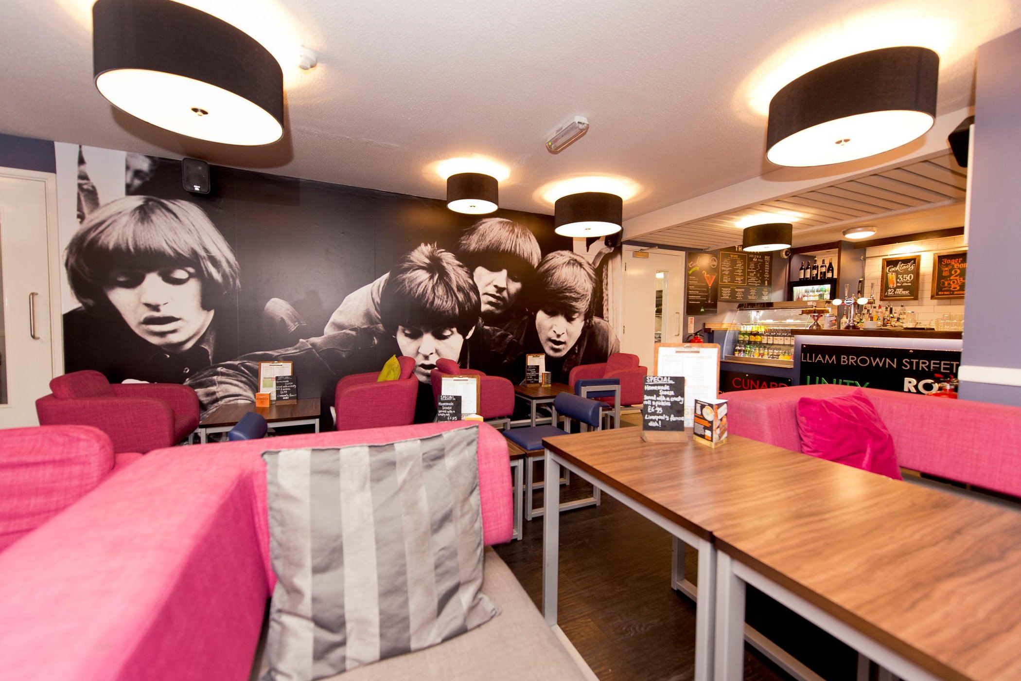 YHA Liverpool Albert Dock Hostel by null