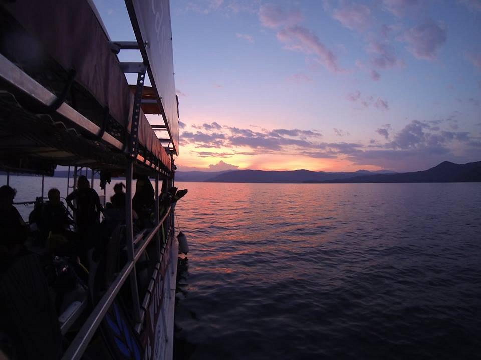 lake jocassee sunset cruise